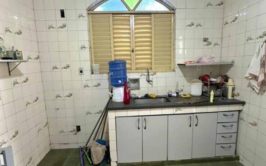 CASA NO BAIRRO DO CARMO – 3146