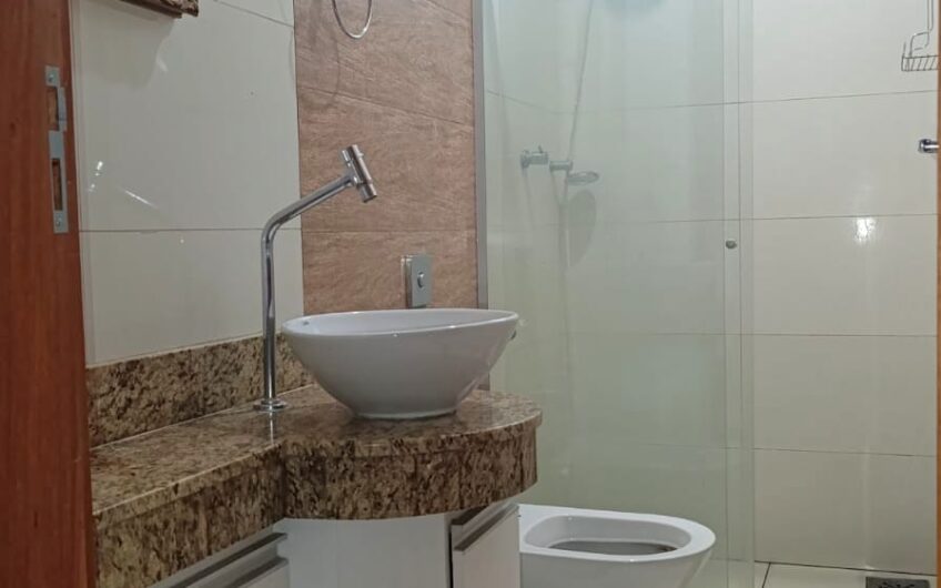APARTAMENTO COM AREA PRIVATIVA NO JARDIM ARIZONA – 3153