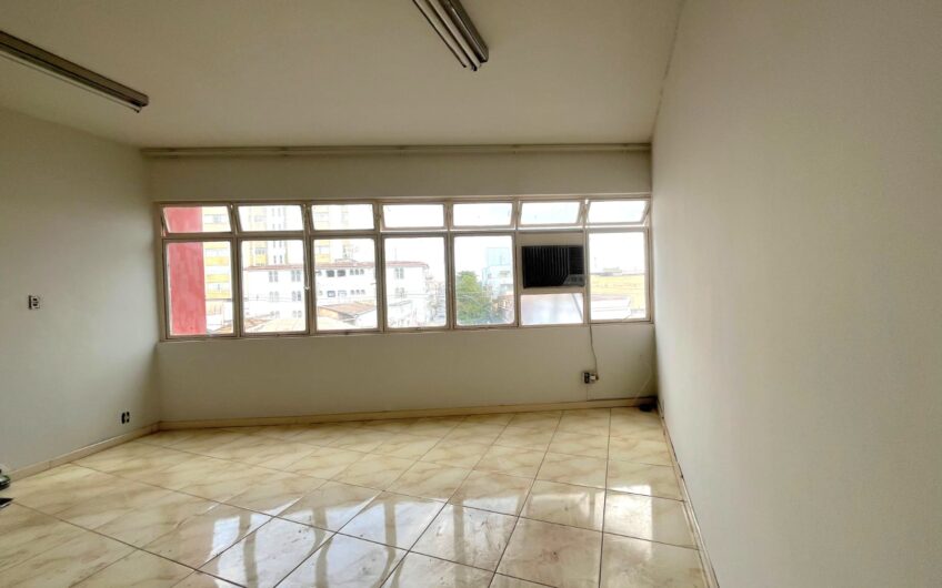 SALA COMERCIAL EM PREDIO NO CENTRO – 3160