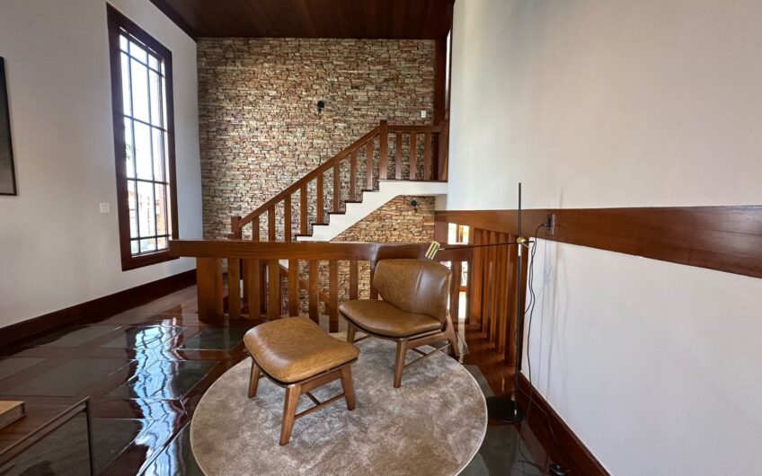 CASA DE ALTO LUXO MOBILIADA NO MANGABEIRAS – 3207