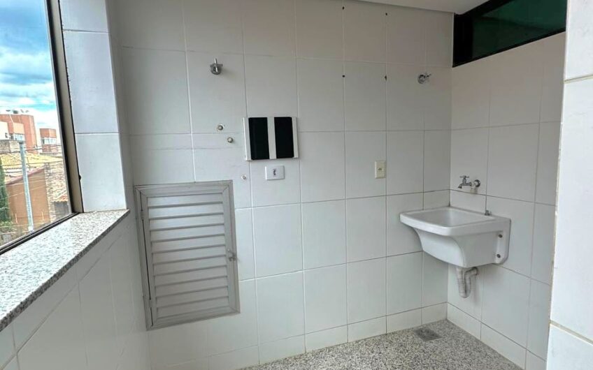 APARTAMENTO COM AREA PRIVATIVA NO JARDIM ARIZONA – 3212