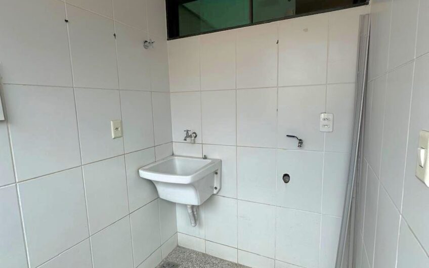 APARTAMENTO COM AREA PRIVATIVA NO JARDIM ARIZONA – 3212