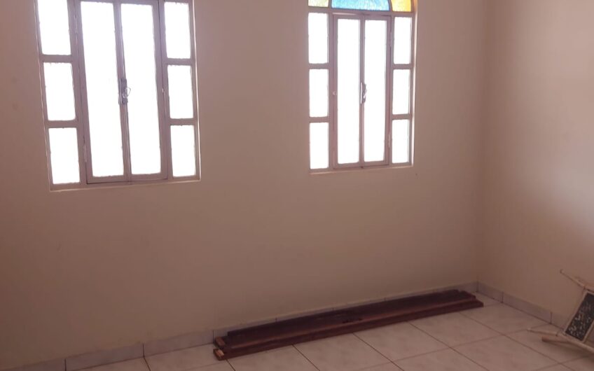 CASA NO BAIRRO DO CARMO – 3221