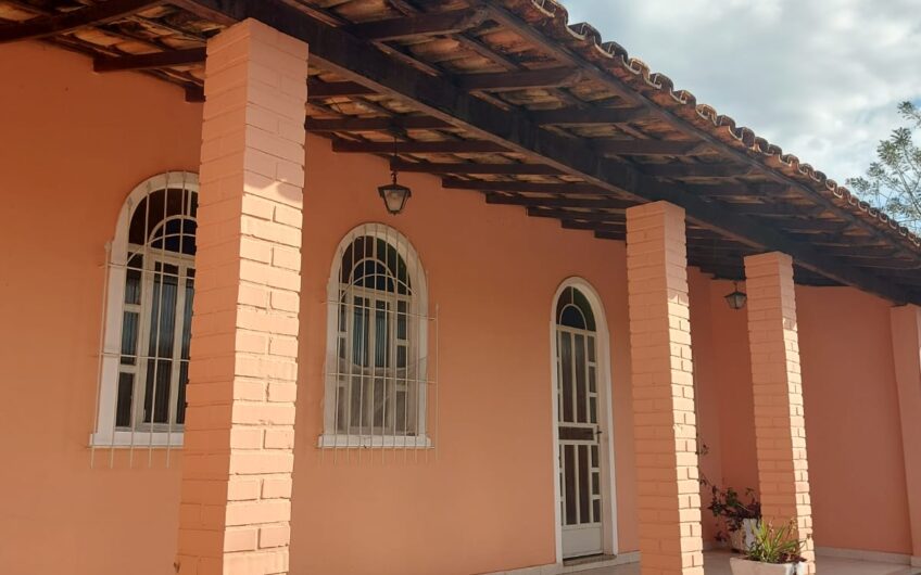 CASA NO BAIRRO DO CARMO – 3221