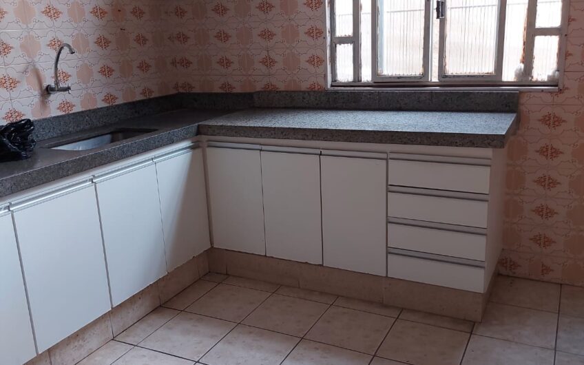 CASA NO BAIRRO DO CARMO – 3221