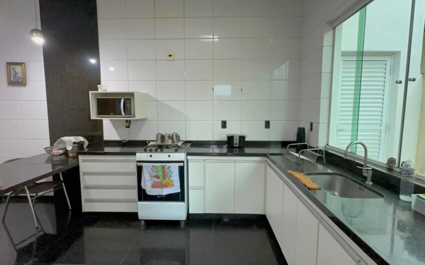 CASA NO BAIRRO JARDIM EUROPA – 3263