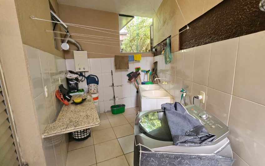 CASA NO BAIRRO IPORANGA – 3310